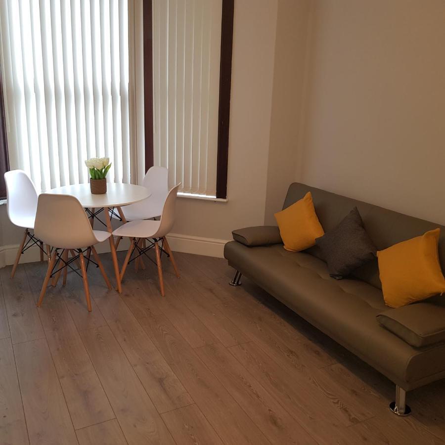 فيلا Hollis House دربي المظهر الخارجي الصورة